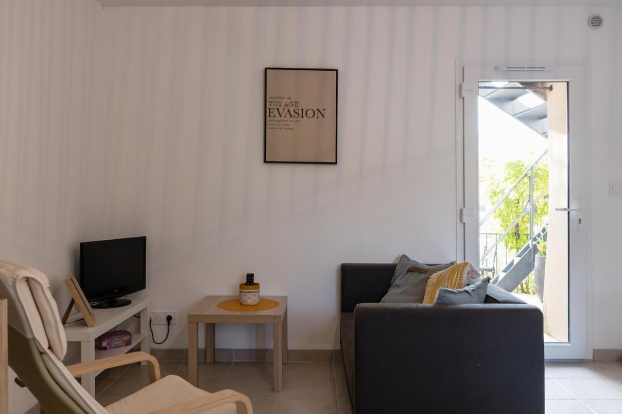 Les Lauriers D'Aimee Pour 4 Pers Apartment Mirabel-et-Blacons Екстериор снимка